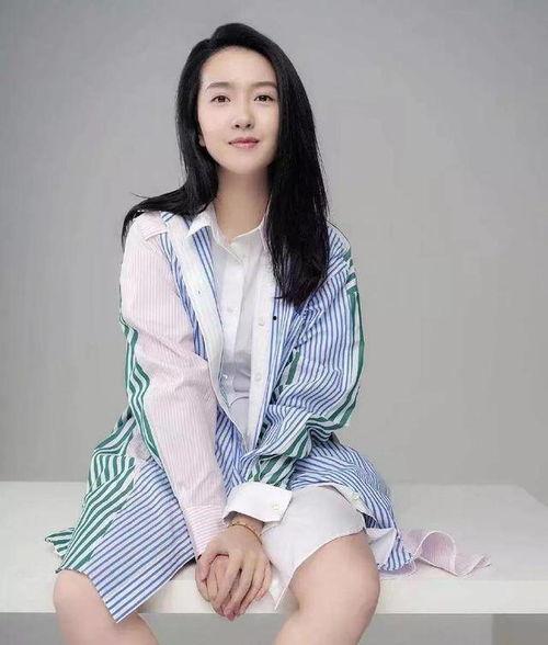 明星许龄月,璀璨星途，青春绽放