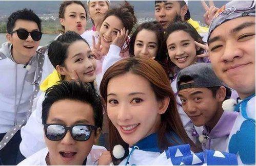 富婆跑男明星,富婆与跑男明星的跨界传奇