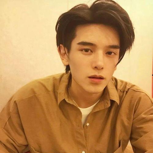 王富贵吃瓜头像高清,揭秘网红形象背后的故事