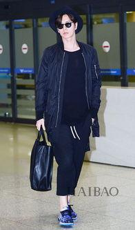 韩国男明星穿搭夏天,韩国男明星的清凉穿搭指南