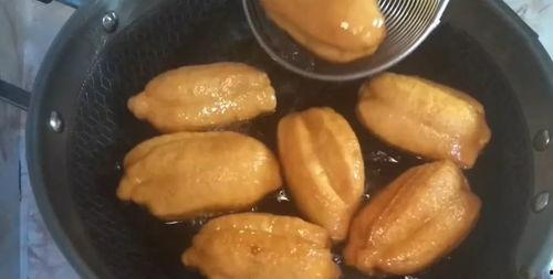 临沧网红油条哪家好吃,揭秘网红油条哪家味美多汁”